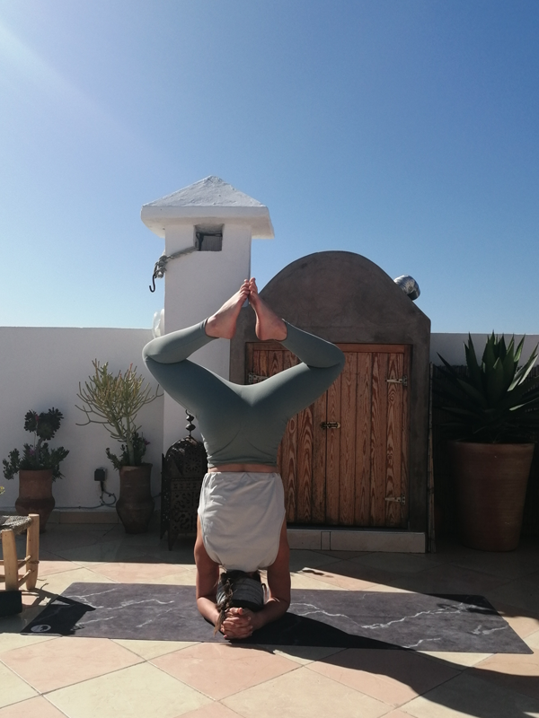 Yoga-girl